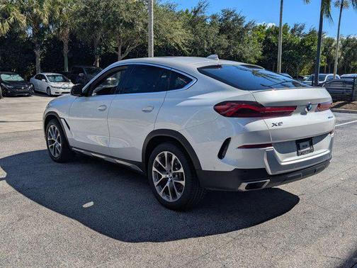 2022 BMW X6 xDrive40i