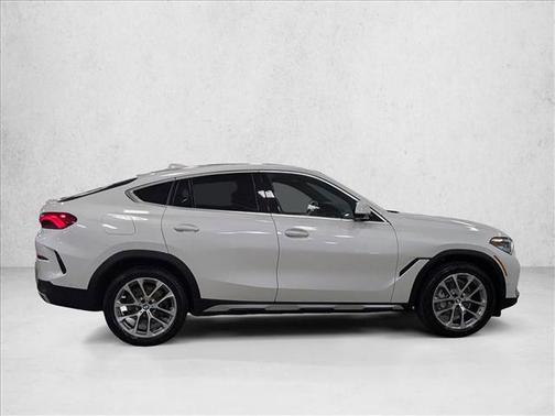 2022 BMW X6 xDrive40i