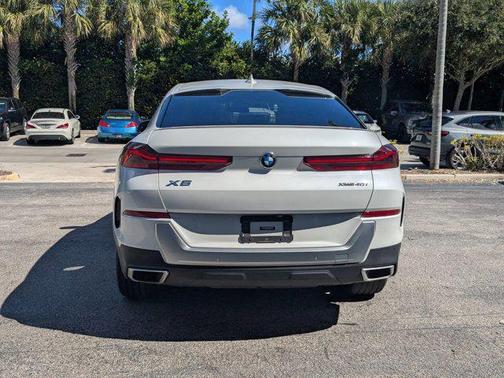 2022 BMW X6 xDrive40i