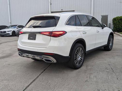 2025 Mercedes-Benz GLC 300 Base