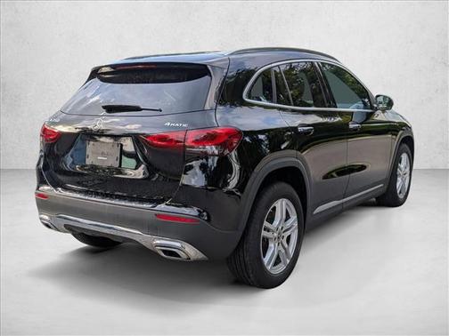 Night Black 2022 Mercedes-Benz GLA 250 4MATIC
