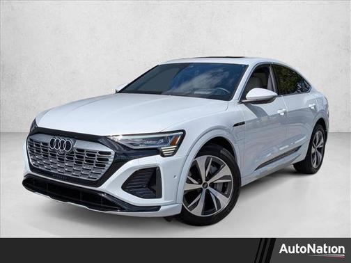 2024 Audi Q8 e-tron Prestige