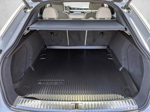 2024 Audi Q8 e-tron Prestige