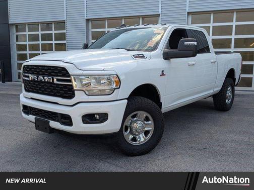 2023 RAM 2500 Big Horn Crew Cab 4x4 6'4' Box