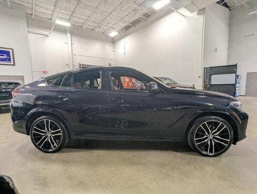 2023 BMW X6 xDrive40i