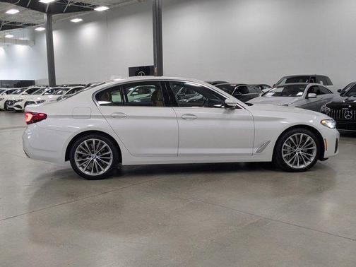 2022 BMW 540 i