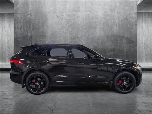 2019 Jaguar F-PACE S