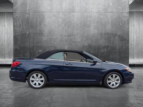 2013 Chrysler 200 Touring