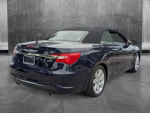 2013 Chrysler 200 Touring