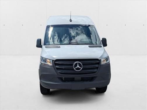2025 Mercedes-Benz Sprinter 2500 Standard Roof