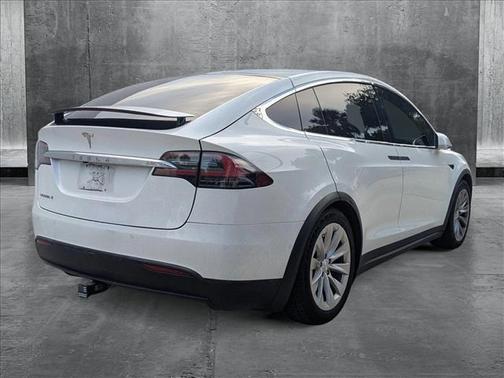 2017 Tesla Model X 90D
