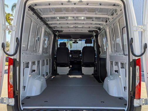2025 Mercedes-Benz Sprinter 2500 Standard Roof