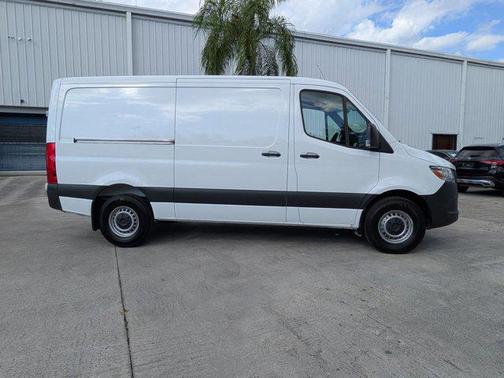2025 Mercedes-Benz Sprinter 2500 Standard Roof