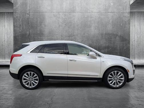 2017 Cadillac XT5 Platinum