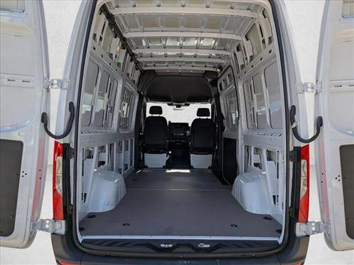 2024 Mercedes-Benz Sprinter 2500 Standard Roof