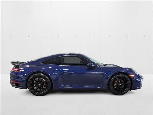 2020 Porsche 911 Carrera