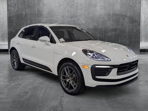 2023 Porsche Macan Base