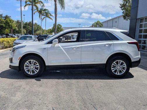 2024 Cadillac XT5 Luxury