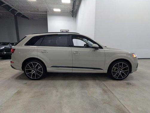 2022 Audi Q7 55 Prestige