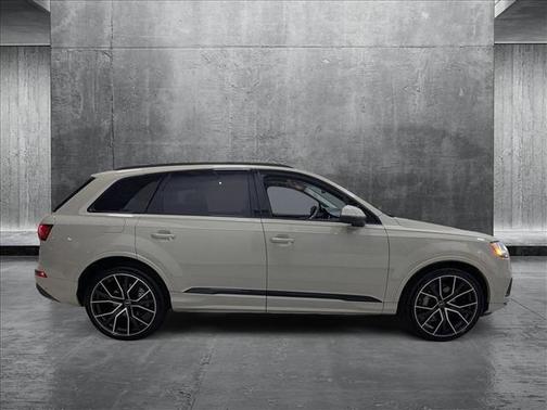 2022 Audi Q7 55 Prestige