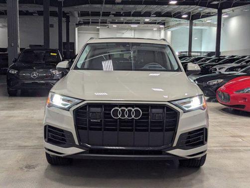 2022 Audi Q7 55 Prestige