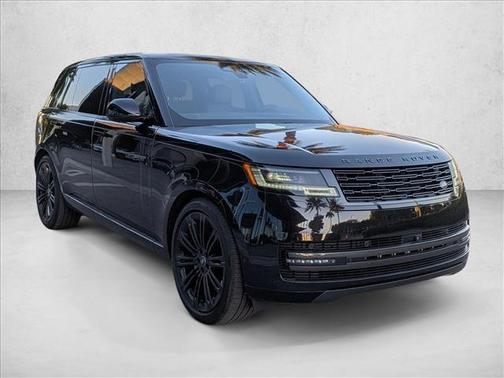 2025 Land Rover Range Rover SE