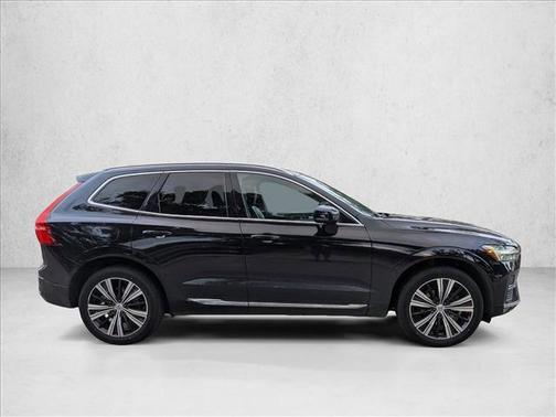 Onyx Black Metallic 2022 Volvo XC60 B5 Inscription