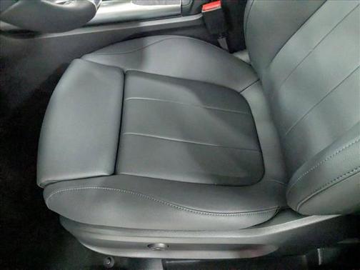 2025 Mercedes-Benz GLA 250 Base