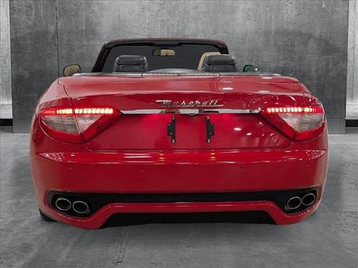 2014 Maserati GranTurismo Base