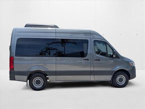 2024 Mercedes-Benz Sprinter 2500 Standard Roof