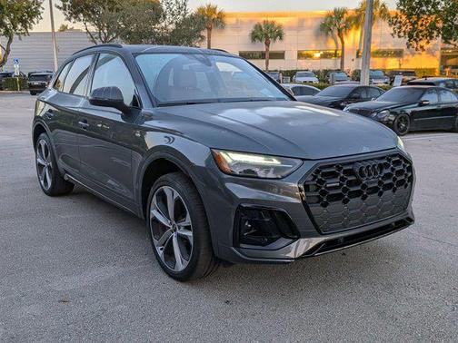 2025 Audi Q5 45 S line Premium Plus