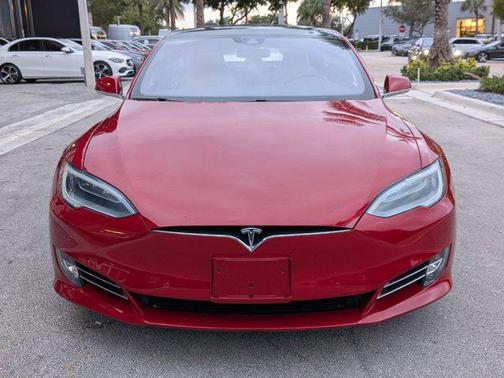 2016 Tesla Model S 90D