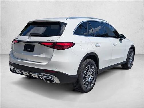 2026 Mercedes-Benz GLC 300 4MATIC