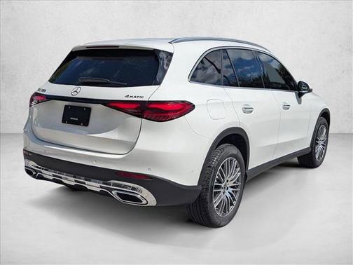 2026 Mercedes-Benz GLC 300 4MATIC