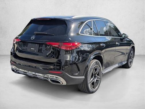 2026 Mercedes-Benz GLC 300 Base