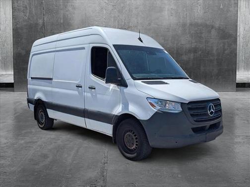 2022 Mercedes-Benz Sprinter 2500 Standard Roof