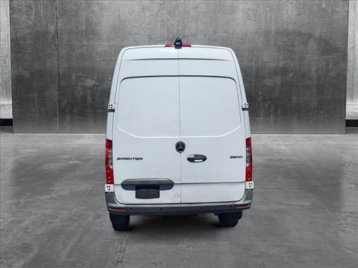 2022 Mercedes-Benz Sprinter 2500 Standard Roof