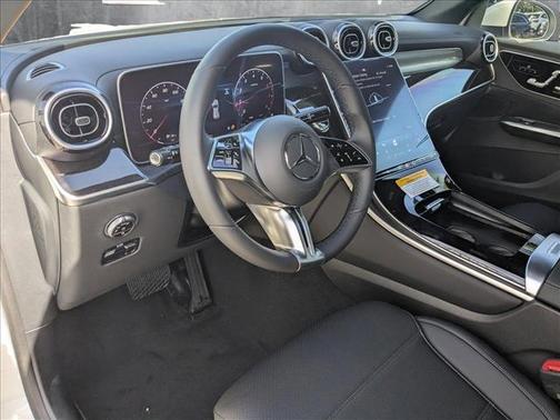 2025 Mercedes-Benz GLC 300 Base