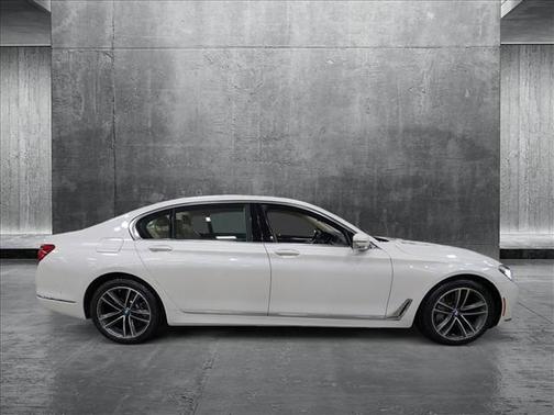 2019 BMW 750 I