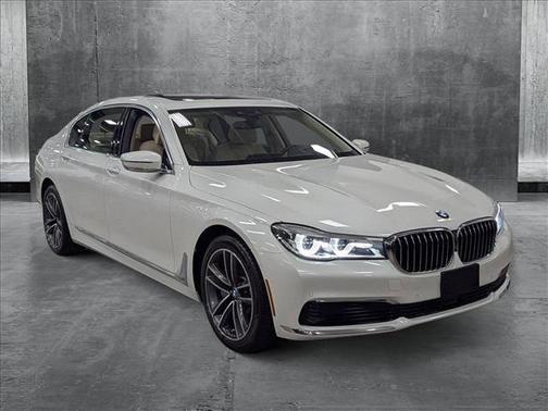 2019 BMW 750 I