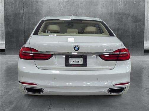 2019 BMW 750 I