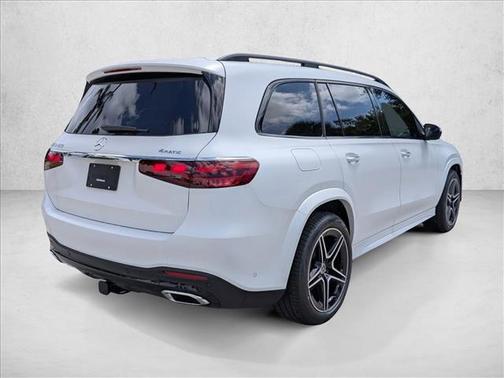 MANUFAKTUR Signature Moonlight White Magno 2026 Mercedes-Benz GLS 450 4MATIC