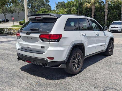 2017 Jeep Grand Cherokee 75th Anniversary Edition 4x2