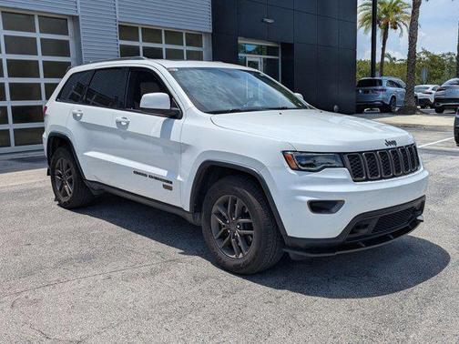 2017 Jeep Grand Cherokee 75th Anniversary Edition 4x2