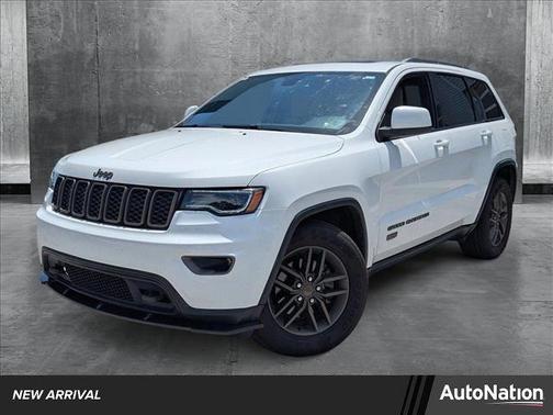 2017 Jeep Grand Cherokee 75th Anniversary Edition 4x2