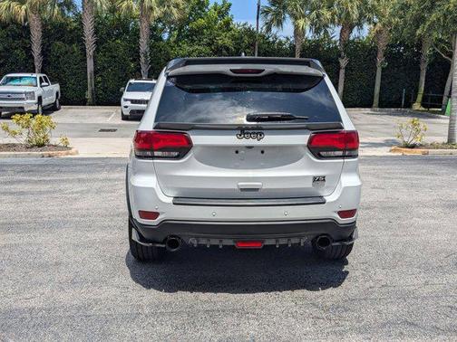 2017 Jeep Grand Cherokee 75th Anniversary Edition 4x2