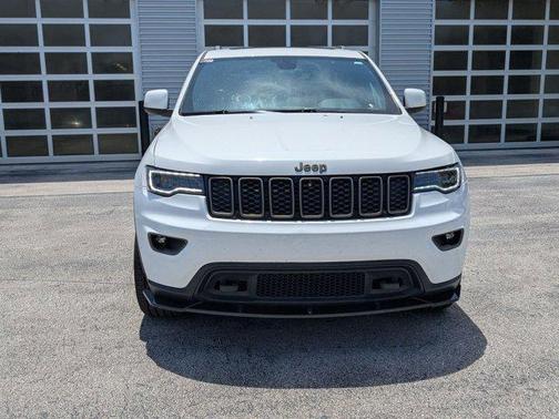 2017 Jeep Grand Cherokee 75th Anniversary Edition 4x2