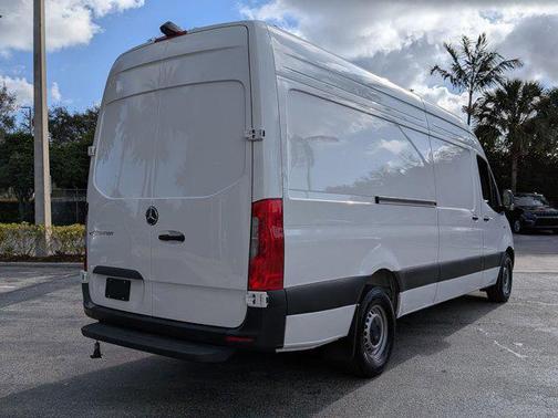 2024 Mercedes-Benz Sprinter 2500 High Roof