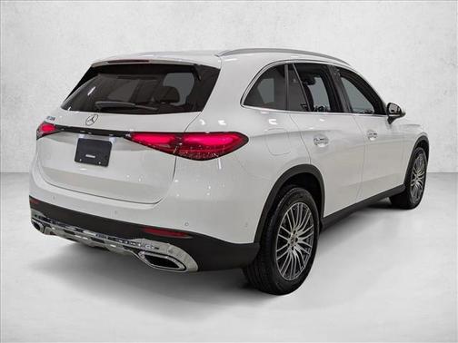 Polar White 2026 Mercedes-Benz GLC 300 Base