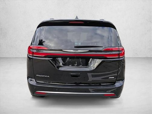 2024 Chrysler Pacifica L